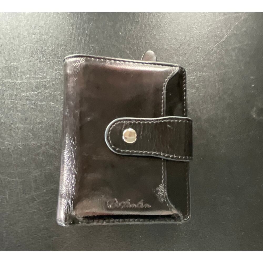 Bostonian Black Patent Leather Women's Bifold Wallet With Snap Closure.